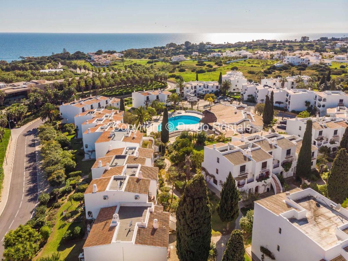 Coastal Retreat With Pool And Beach Access By Drago Rentals Albufeira Buitenkant foto