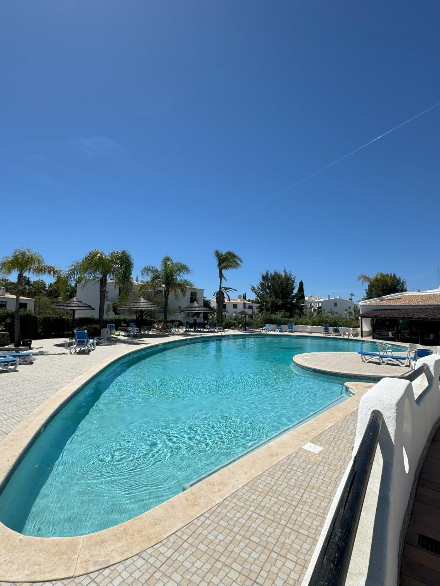 Coastal Retreat With Pool And Beach Access By Drago Rentals Albufeira Buitenkant foto