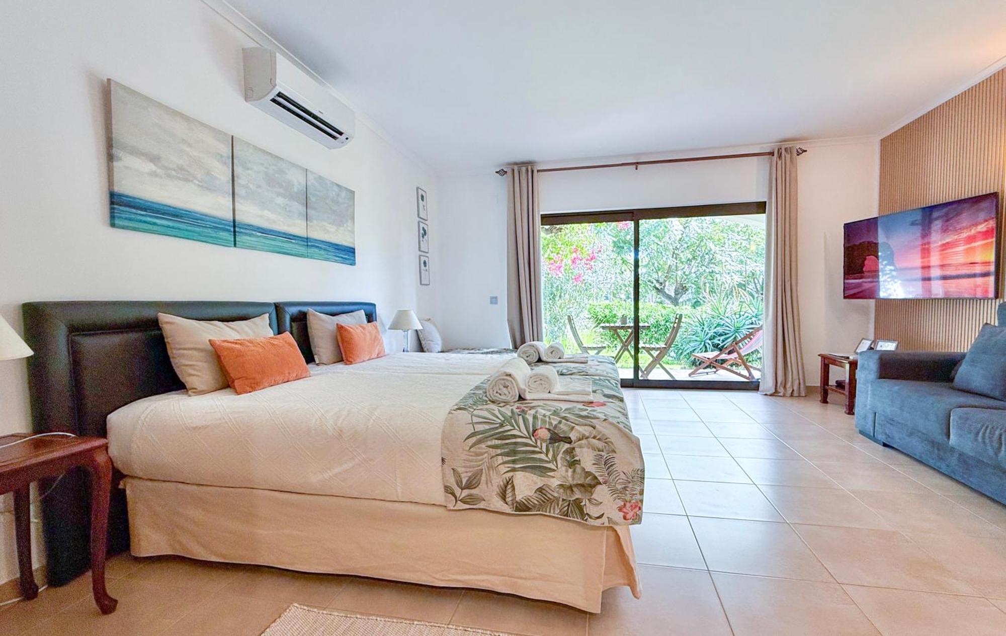 Coastal Retreat With Pool And Beach Access By Drago Rentals Albufeira Buitenkant foto