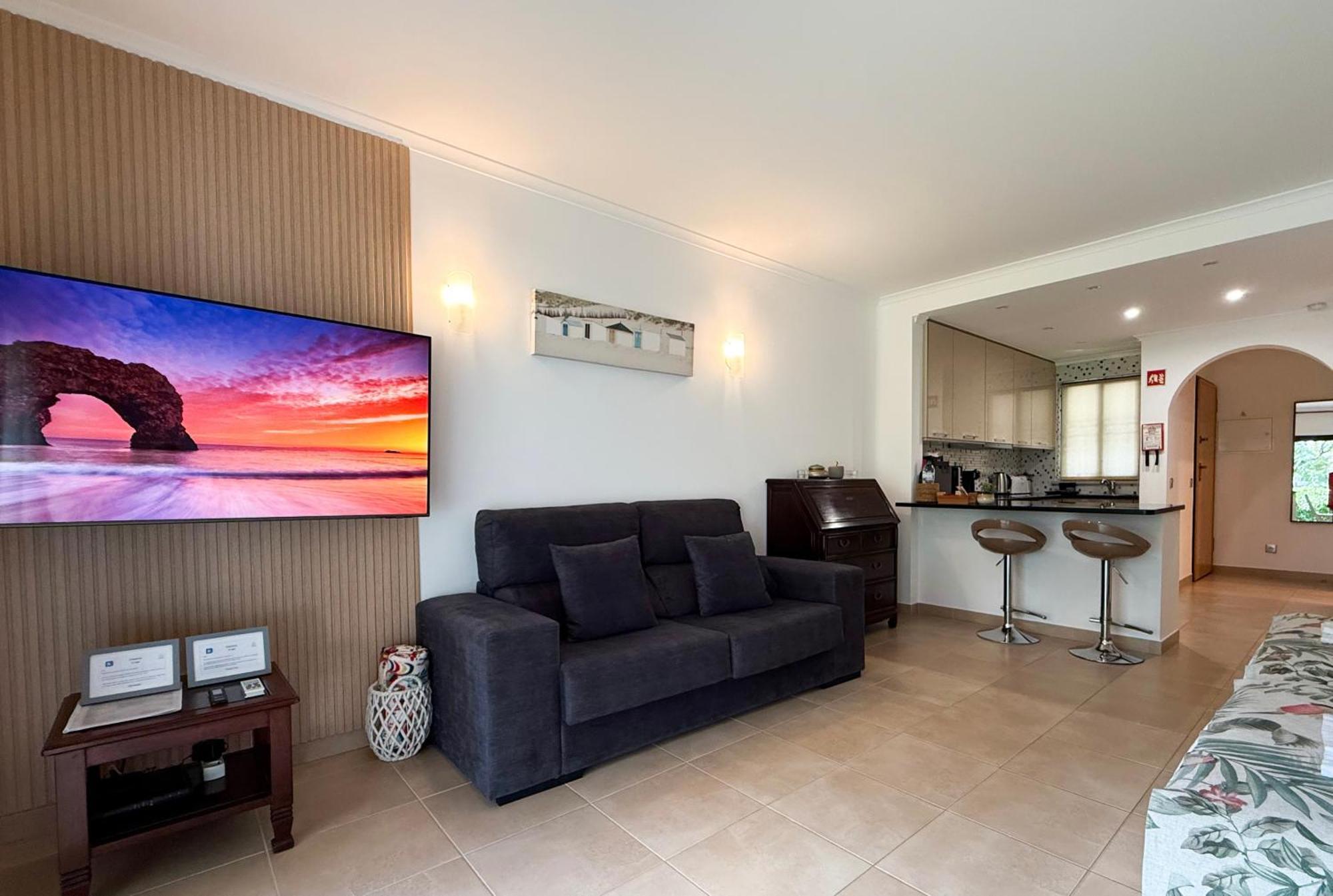 Coastal Retreat With Pool And Beach Access By Drago Rentals Albufeira Buitenkant foto